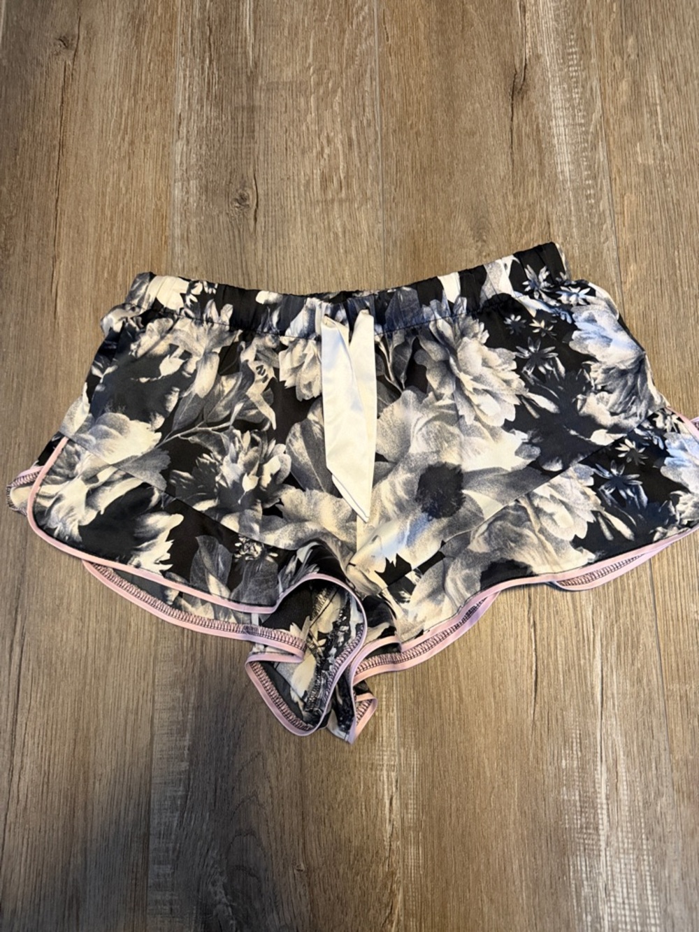 Victoria's Secret Black & White Floral Athletic Lounge Shorts with Pink Trim